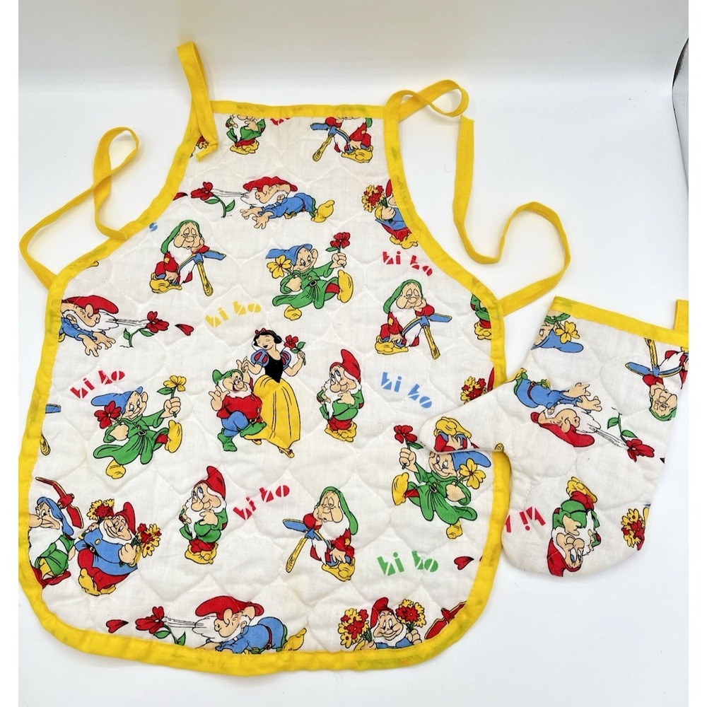 Vintage Disney Snow White Seven Dwarfs Child Apron Oven Mitt Kitchen Set